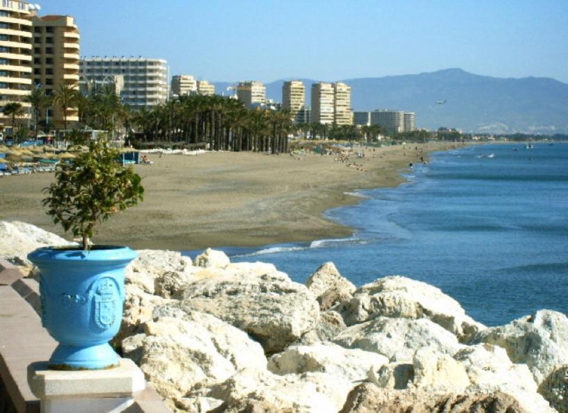 Apartamentos El Mar Azul 5 El Bajondillo Torremolinos Exterior photo